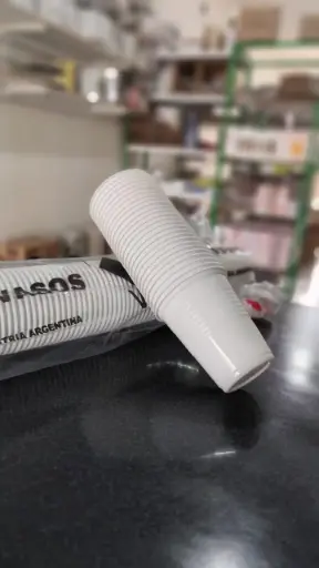[13304] VASO PLÁSTICO BLANCO PS 180CC X 100 UNIDADES